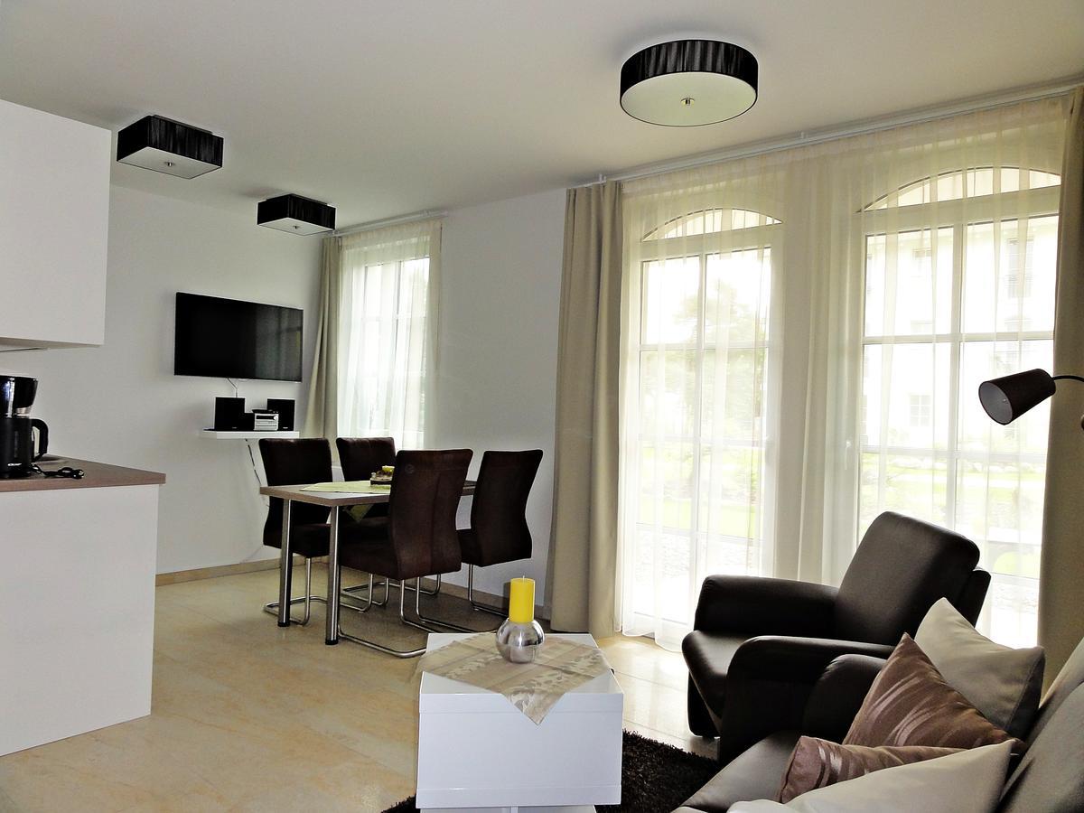 3 Zimmer Ferienwohnung Haus Meeresblick Mit Meerblick A005 Mit Suedterrasse Und Strandkorb 바베 외부 사진