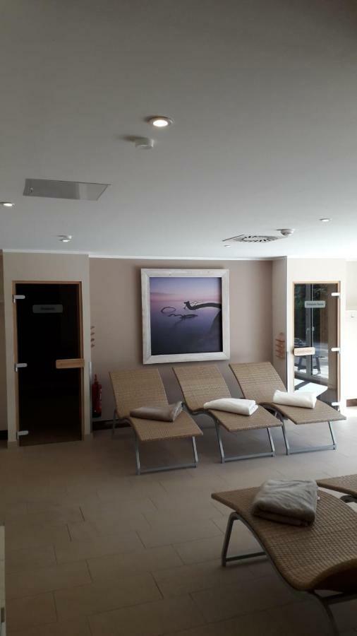 3 Zimmer Ferienwohnung Haus Meeresblick Mit Meerblick A005 Mit Suedterrasse Und Strandkorb 바베 외부 사진